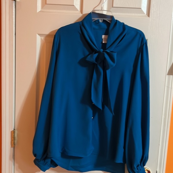 Woman blouse - Picture 9 of 9